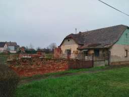 Kuca za renoviranje Lazarevo-Zrenjanin