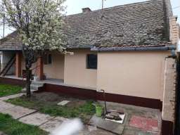 Na prodaju kuća u Bačkom Gradistu