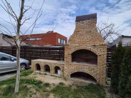 Poslovna zgrada na prodaju Novi Sad-Telep