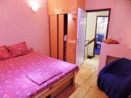 Centar-Ekonomski fakultet, LUX namesten, moderan