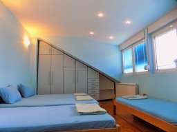 Centar-Ekonomski fakultet, LUX namesten, moderan