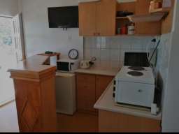 Utjeha, izdajem vi&scaron;e apartmana između Bara i Ulcinja