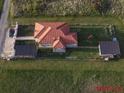 Kuća 110 m2 Grmovac Zemun 