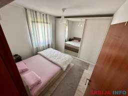 Kuća 110 m2 Grmovac Zemun 