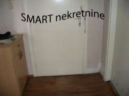 Prodajem jednosoban stan u Zemunu