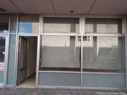 Lokal 43m2 u novijoj zgradi pogodan za sve namene