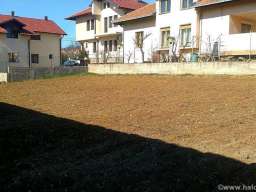 Miljakovac, ulica Miljakovacka 14,5.5ari, uz put