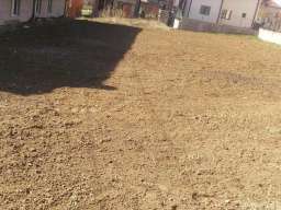 Miljakovac, ulica Miljakovacka 14,5.5ari, uz put