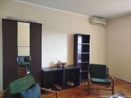 Crveni krst, dvoiposoban lepo name&scaron;ten 650&euro;