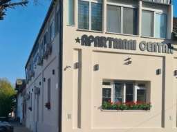 Hotel u samom centru Odzaka-9 jedinica+oprema gratis