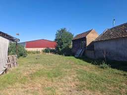 Kuća na prodaju u Farkaždinu-Zrenjanin