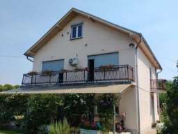 Janka Stajčića 94, Šopić, Lazarevac, Beograd 