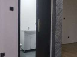 Sremcica, centar ul. Beogradska lokal 55m2(+11m2)